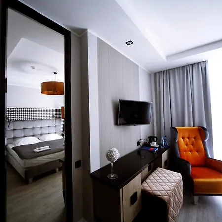 Pomaranczowa Plaza Отель Сопот