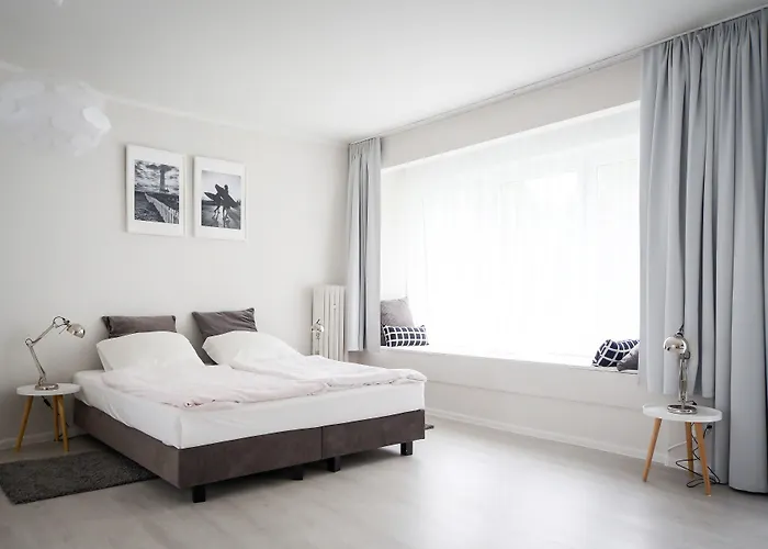 Отель Pomaranczowa Plaza Сопот