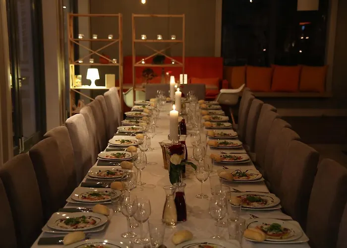 Pomaranczowa Plaza Отель