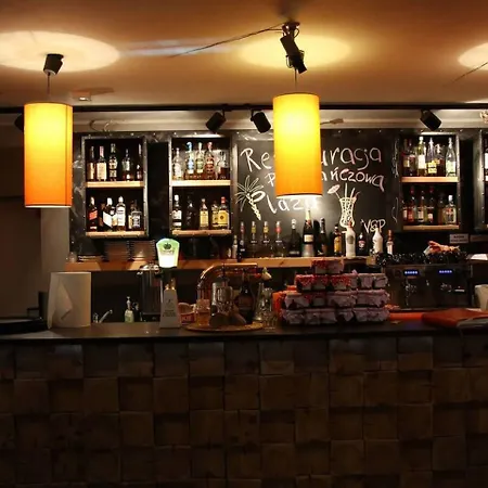 Pomaranczowa Plaza 3*