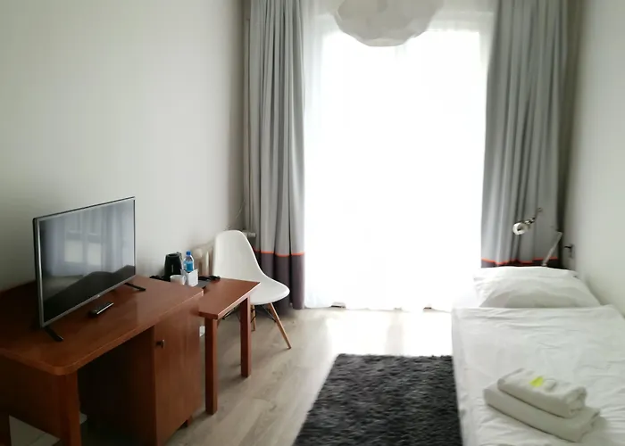 Hotel Pomaranczowa Plaza