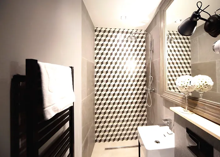 Pomaranczowa Plaza Hotel 3*